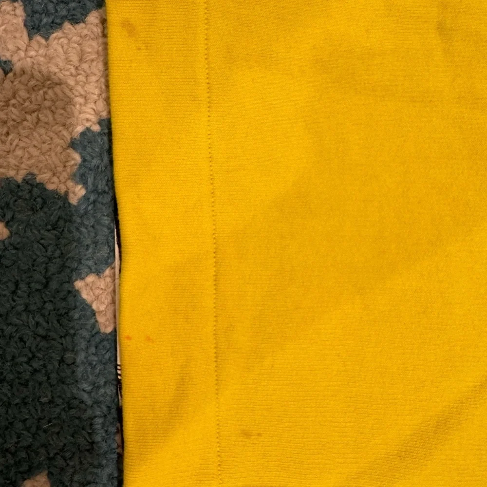 Gucci 18-24 Months Yellow and Black Cat Graphic Shirt